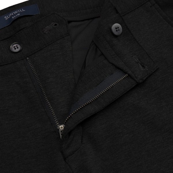 Zoom bild av Extreme Flexibility-byxor i Slim Fit